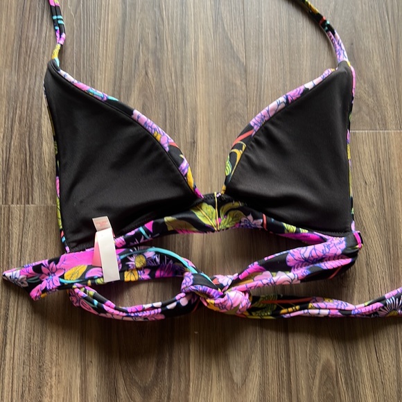 VS The Plunge Bikini Two Piece - Picture 5 of 8